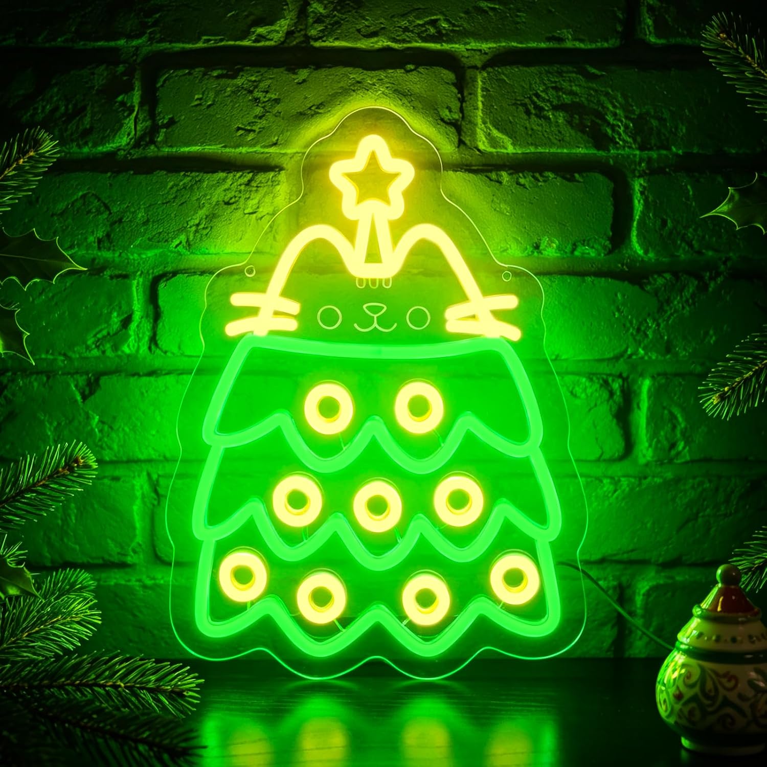 Lighting Christmas Decor - شجرة عيد الميلاد مع لافتة نيون